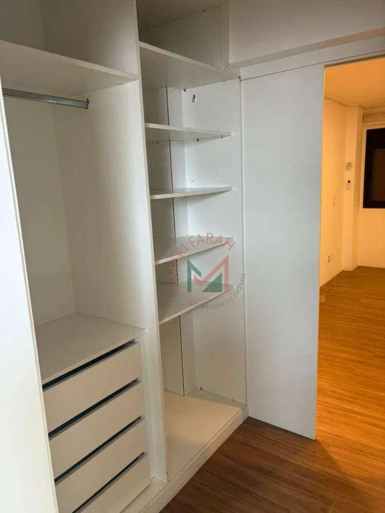 Apartamento, 3 quartos, 137 m² - Foto 2