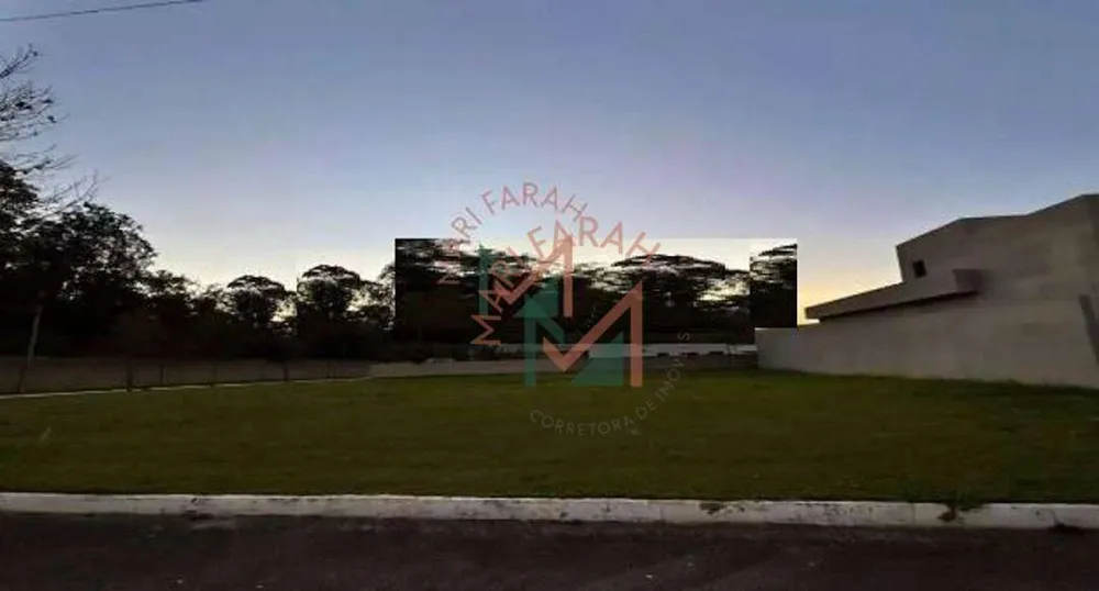 Loteamento e Condomínio, 640 m² - Foto 2