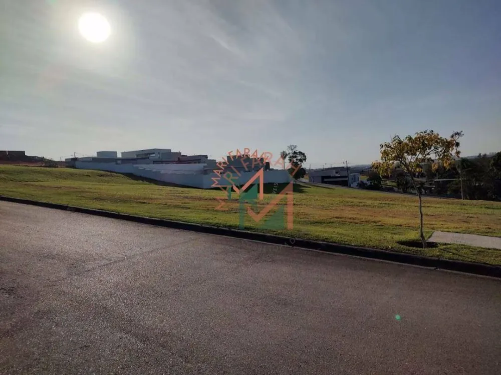 Loteamento e Condomínio, 1000 m² - Foto 1