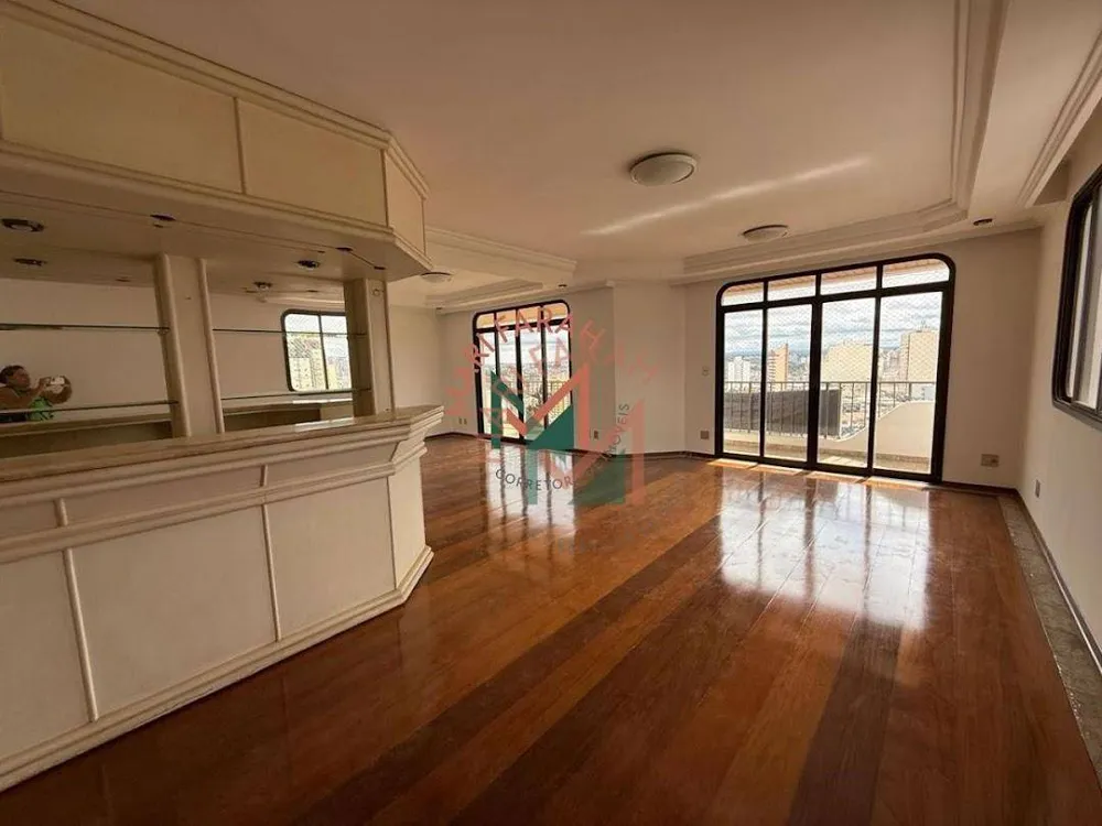Apartamento, 3 quartos, 270 m² - Foto 1