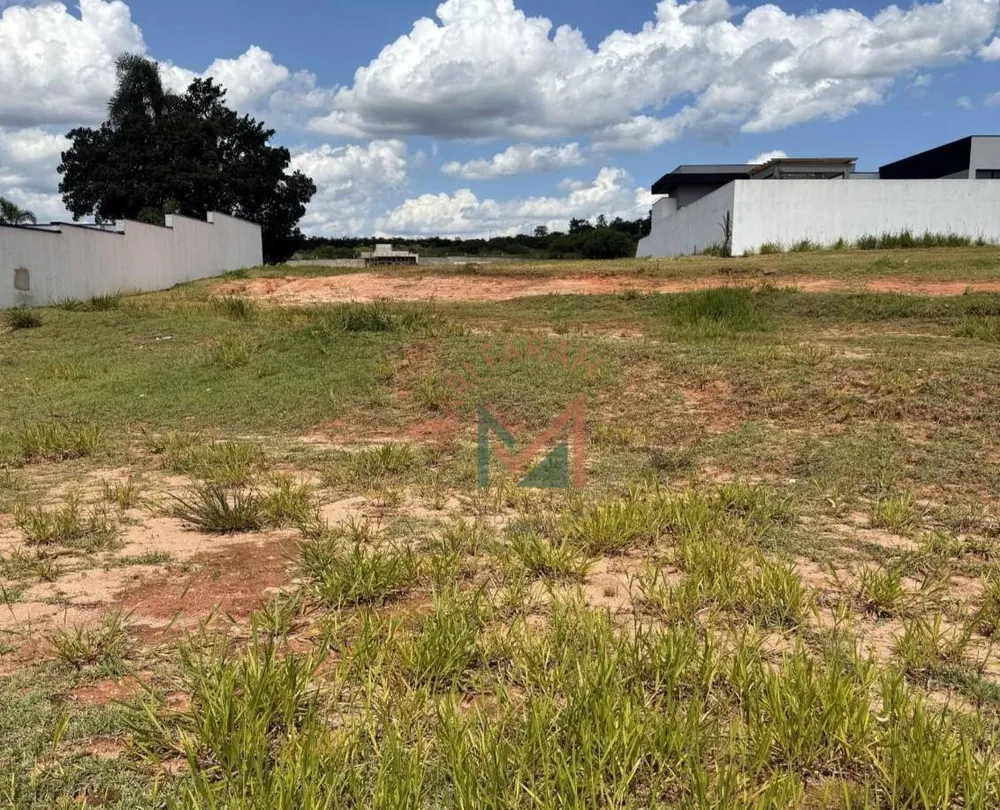 Loteamento e Condomínio, 1000 m² - Foto 1