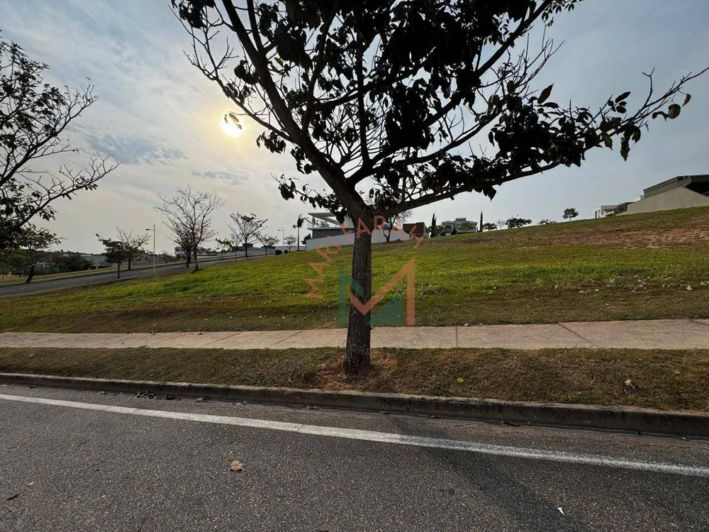 Loteamento e Condomínio, 1000 m² - Foto 1
