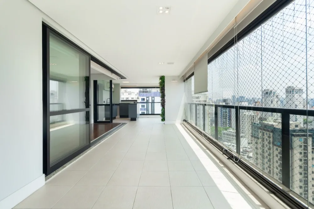 Apartamento, 3 quartos, 184 m² - Foto 1