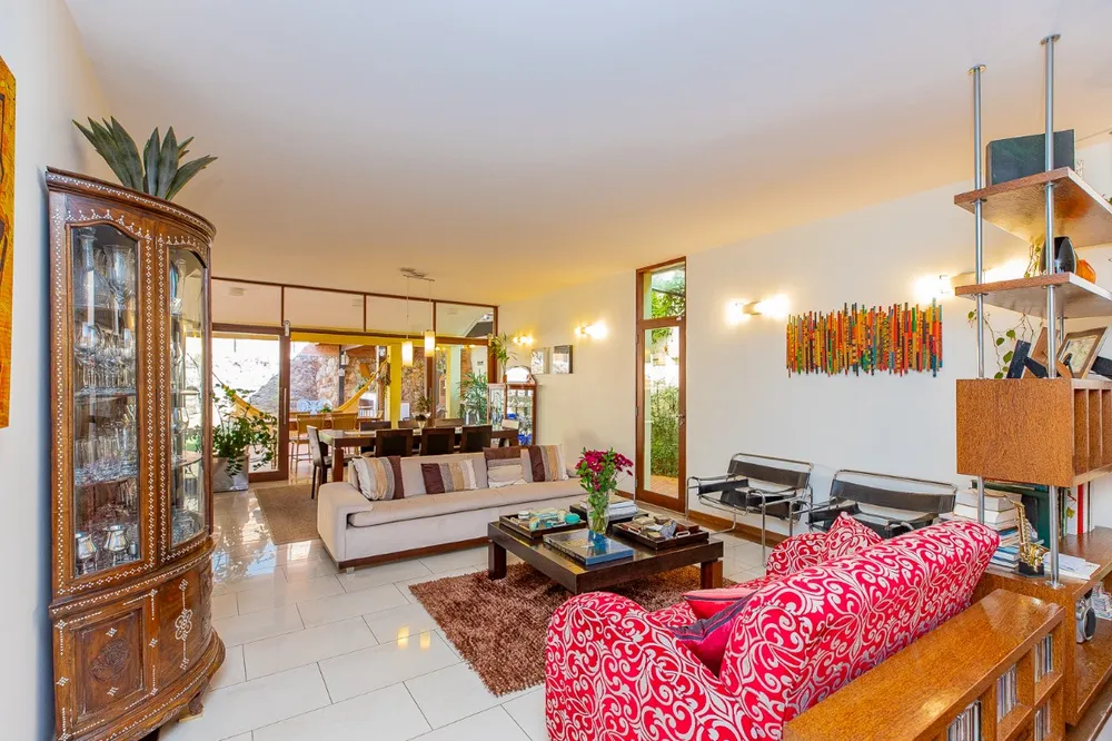 Sobrado, 4 quartos, 351 m² - Foto 1