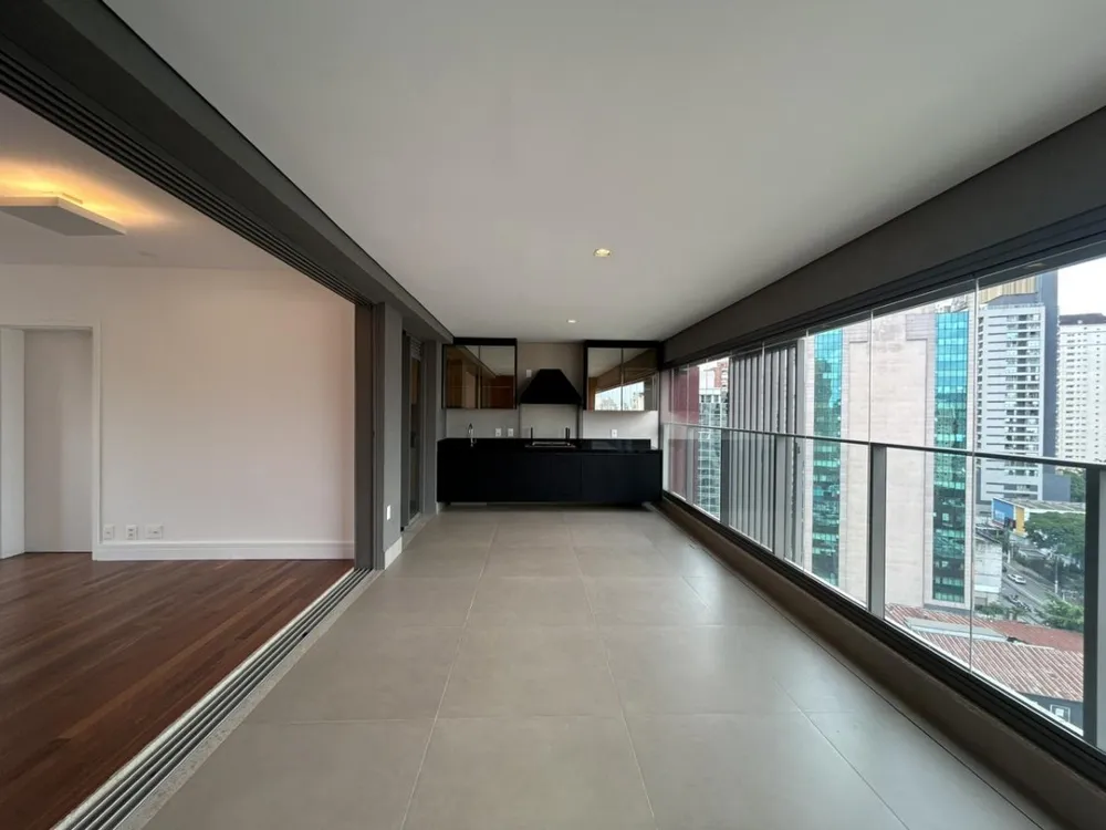 Apartamento, 3 quartos, 160 m² - Foto 2