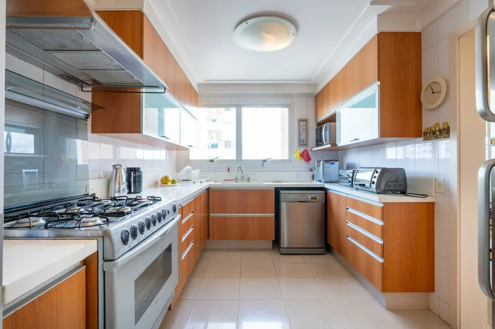Apartamento, 3 quartos, 260 m² - Foto 9