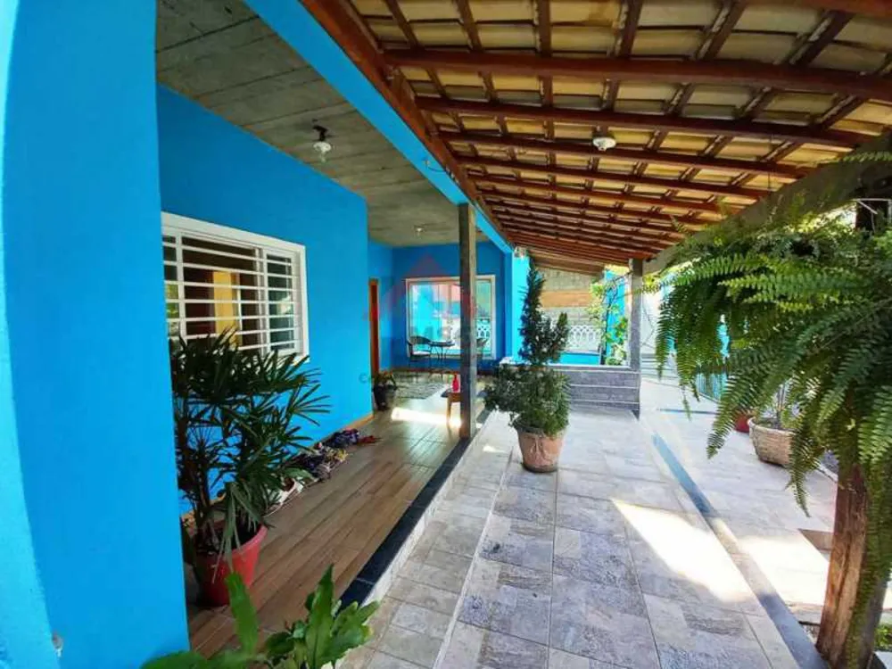 Casa, 4 quartos, 198 m² - Foto 1