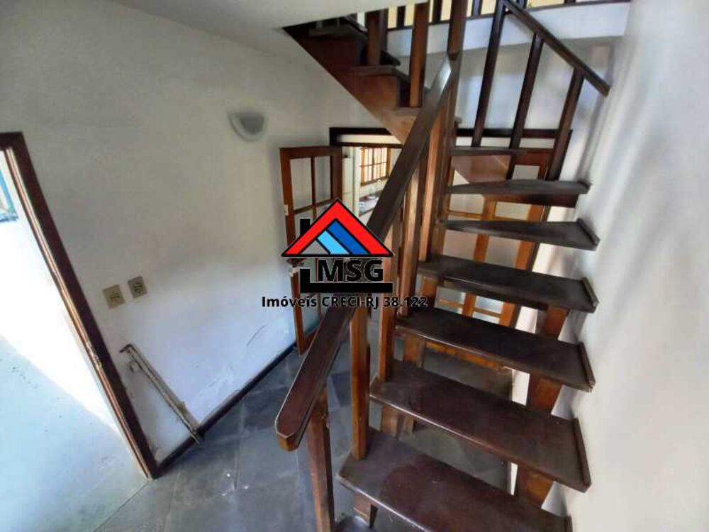 Casa à venda com 2 quartos, 118m² - Foto 4