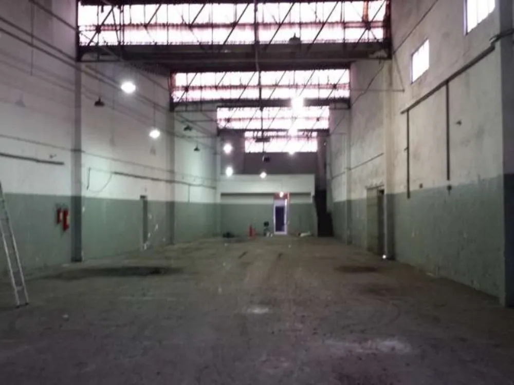Depósito-Galpão, 1304 m² - Foto 1