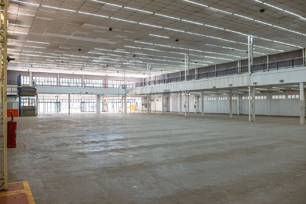 Depósito-Galpão, 4600 m² - Foto 2