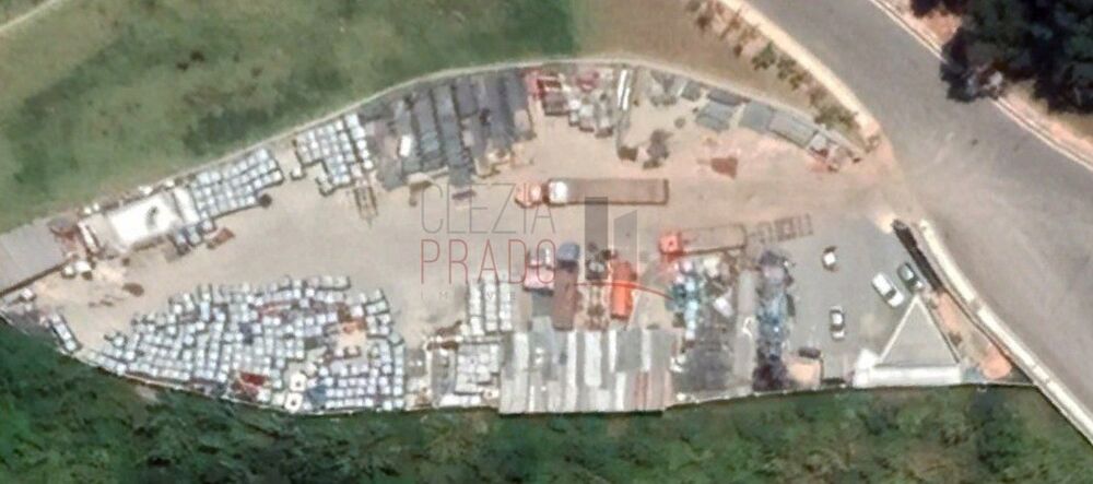 Loteamento e Condomínio - Foto 1