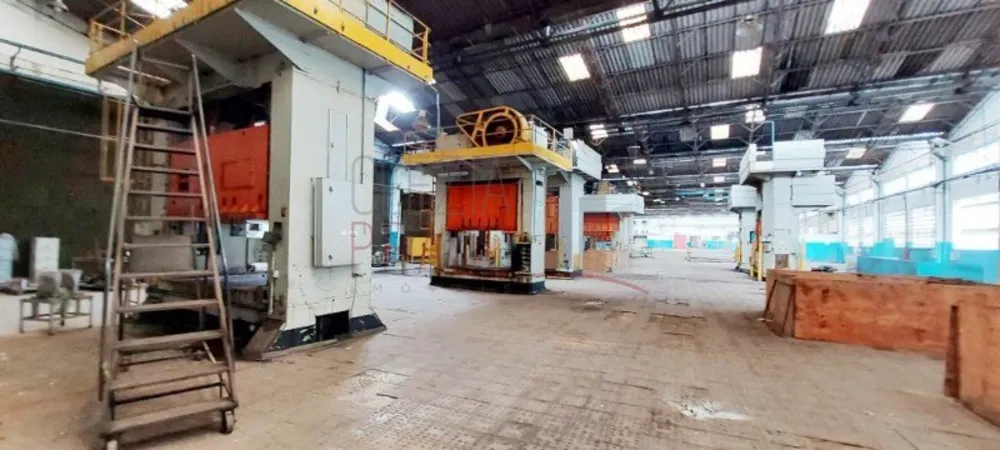 Depósito-Galpão, 12000 m² - Foto 1