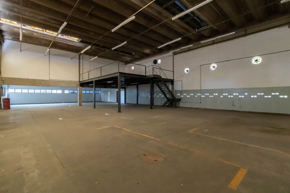 Depósito-Galpão, 3000 m² - Foto 1