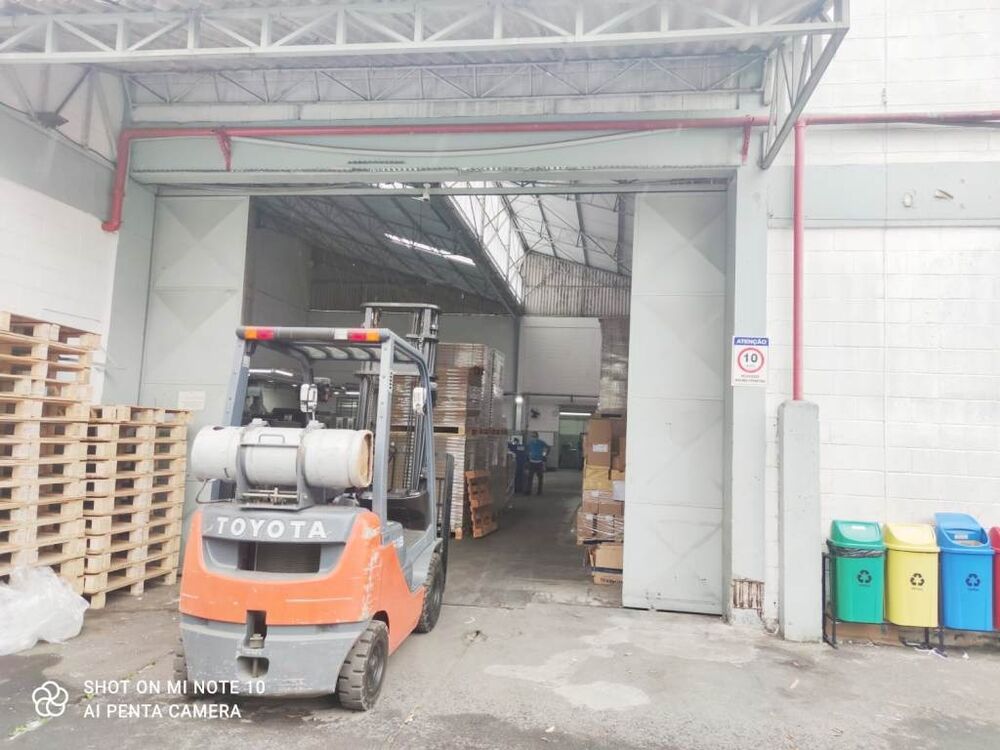 Depósito-Galpão, 2500 m² - Foto 1