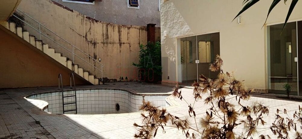 Prédio Inteiro à venda com 3 quartos, 476m² - Foto 3