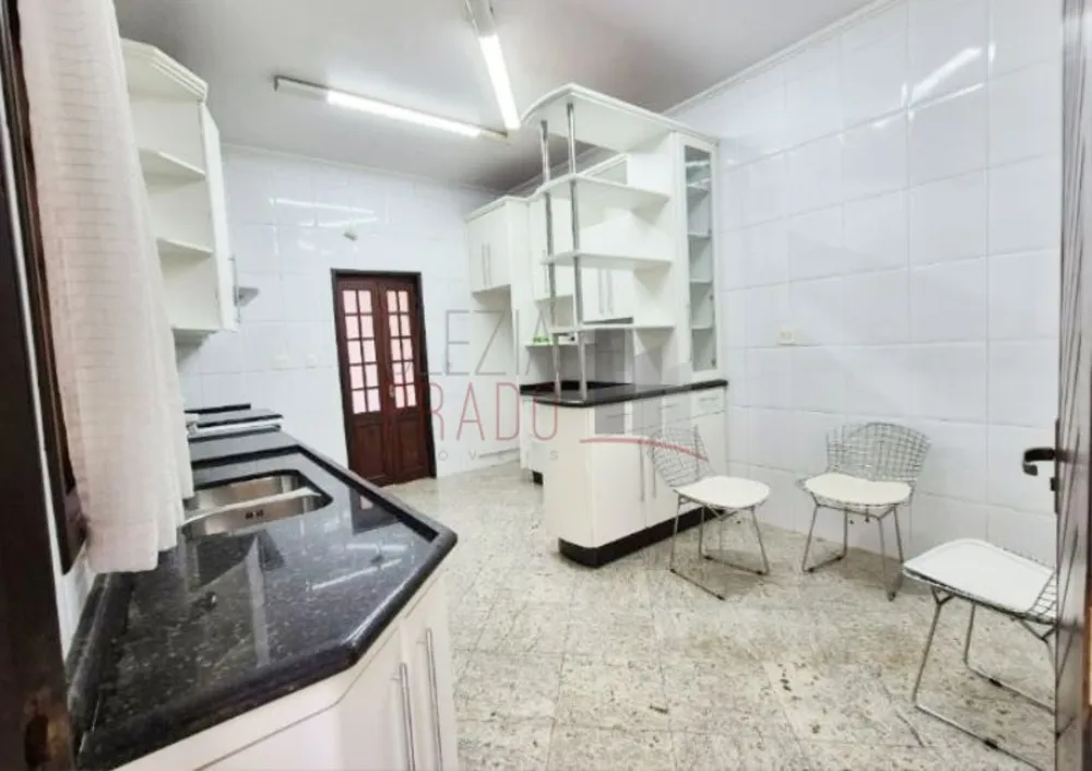Sobrado, 3 quartos, 303 m² - Foto 8