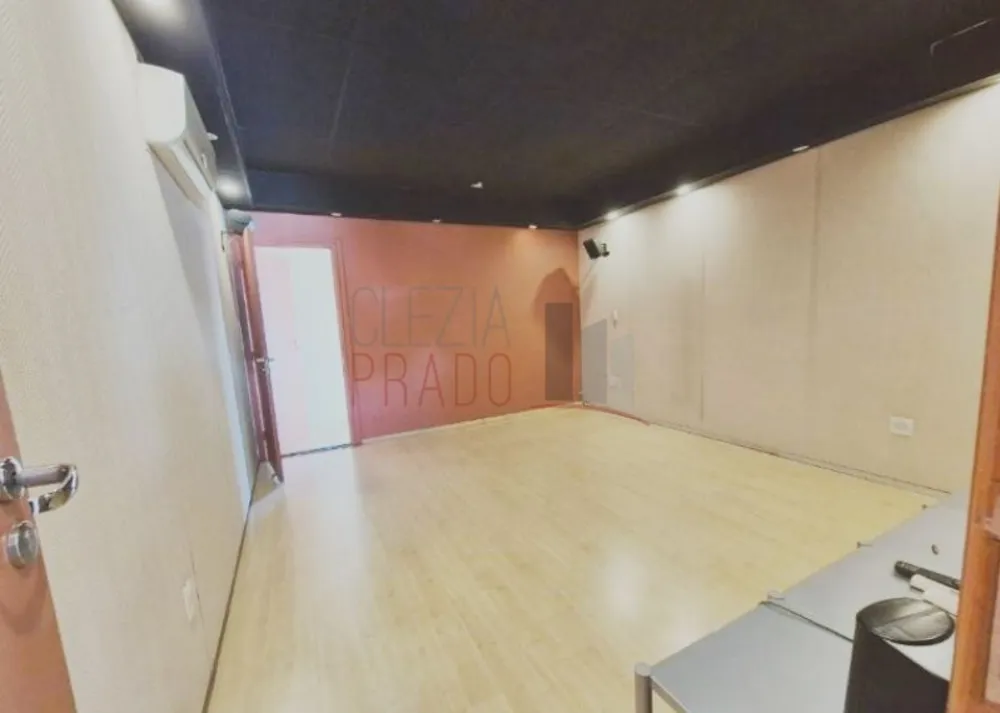 Sobrado, 3 quartos, 303 m² - Foto 2