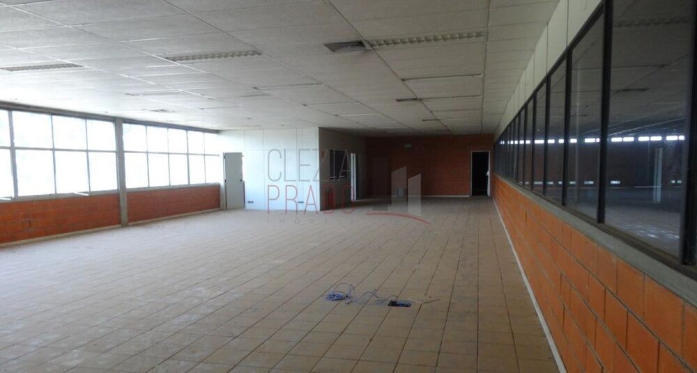 Depósito-Galpão, 185000 m² - Foto 1