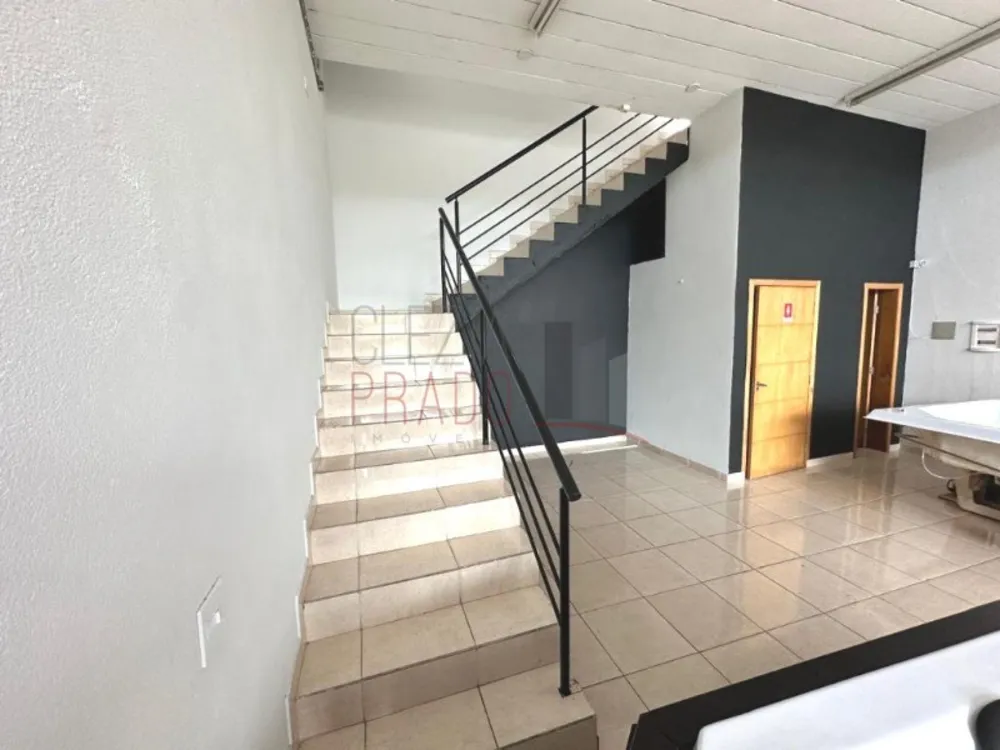Depósito-Galpão, 335 m² - Foto 1