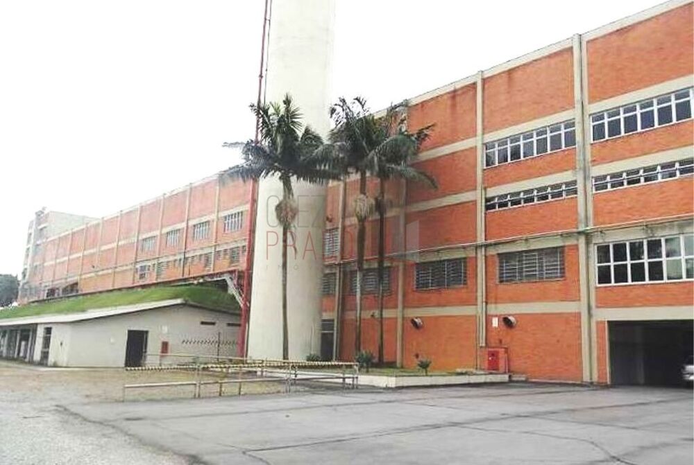 Depósito-Galpão, 27571 m² - Foto 1