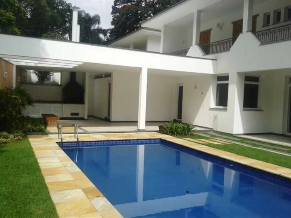 Casa de Condomínio para alugar com 4 quartos, 521m² - Foto 1