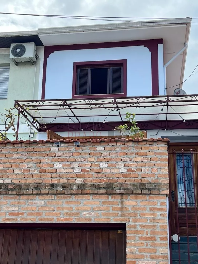 Casa à venda com 2 quartos, 130m² - Foto 1