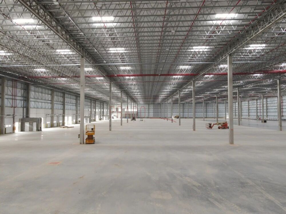 Depósito-Galpão, 8183 m² - Foto 1