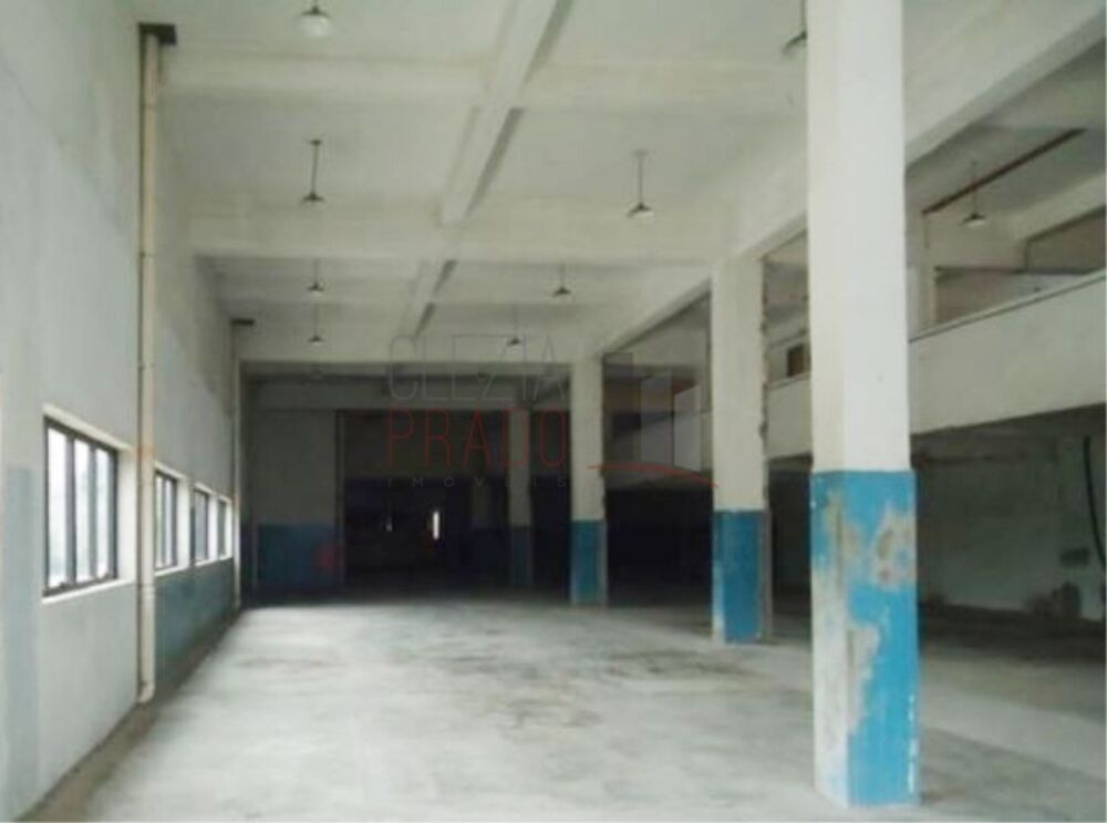 Depósito-Galpão, 2608 m² - Foto 1