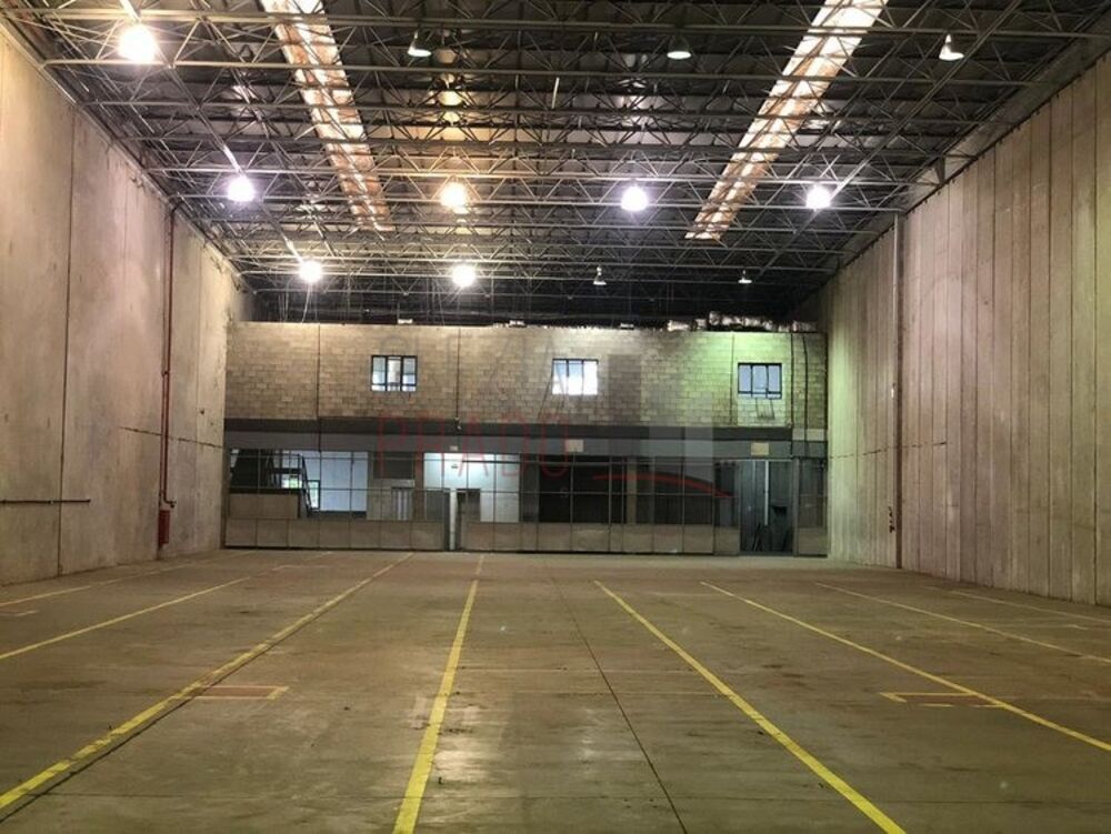 Depósito-Galpão, 1600 m² - Foto 1