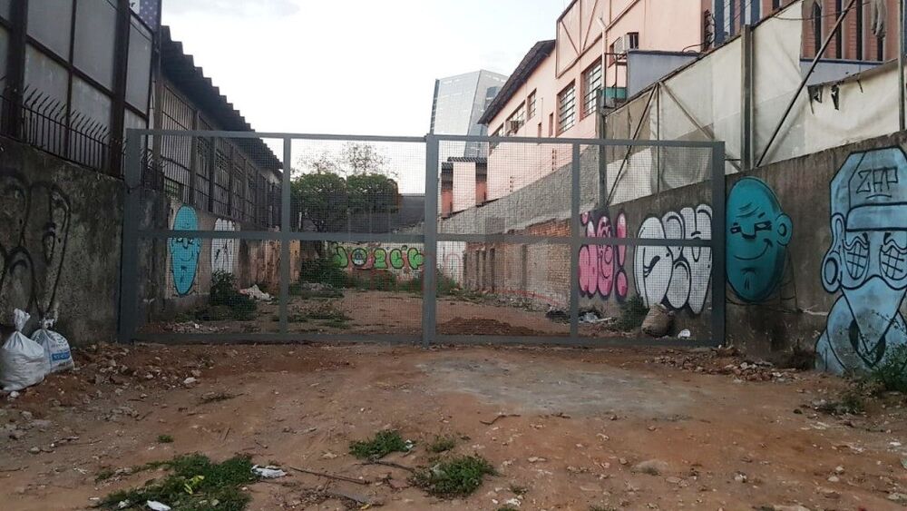 Loteamento e Condomínio - Foto 1
