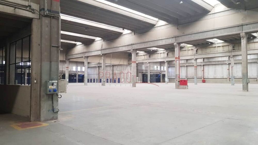 Depósito-Galpão, 30000 m² - Foto 1