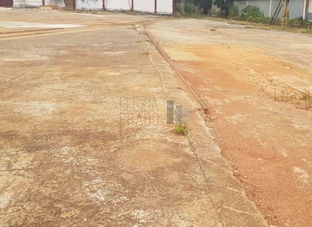 Loteamento e Condomínio - Foto 1