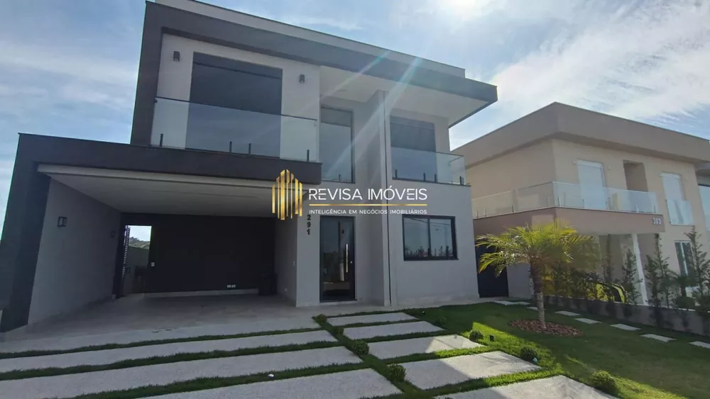 Casa de Condomínio à venda com 4 quartos, 320m² - Foto 2