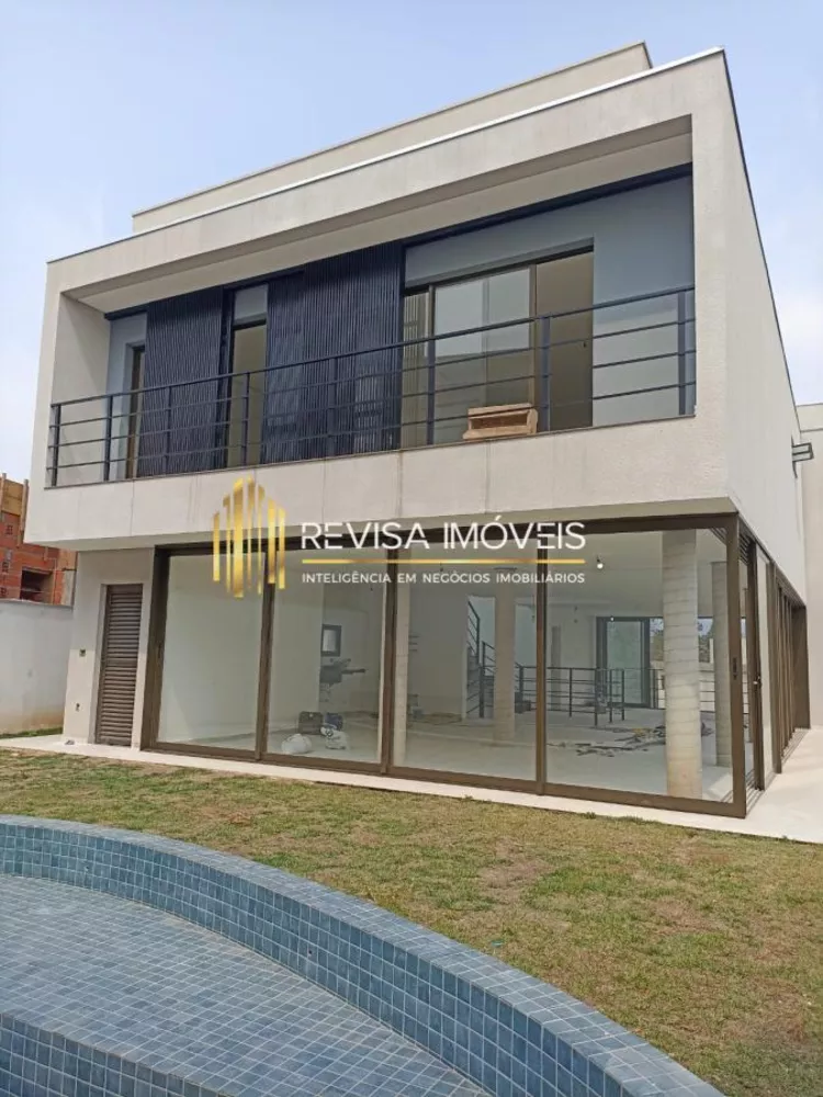 Casa de Condomínio à venda com 4 quartos, 362m² - Foto 1