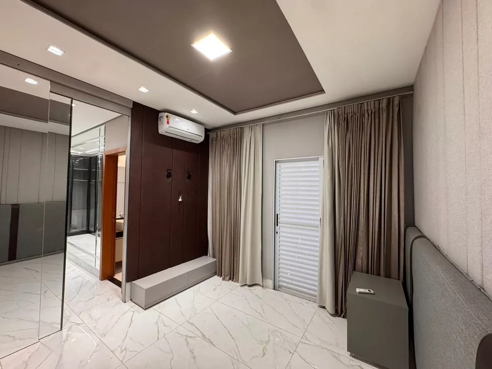 Casa, 3 quartos, 270 m² - Foto 1