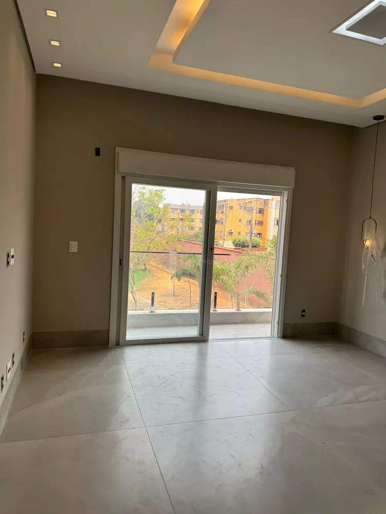 Sobrado, 3 quartos, 283 m² - Foto 1