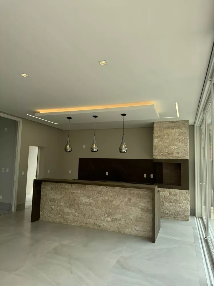 Sobrado, 3 quartos, 283 m² - Foto 2