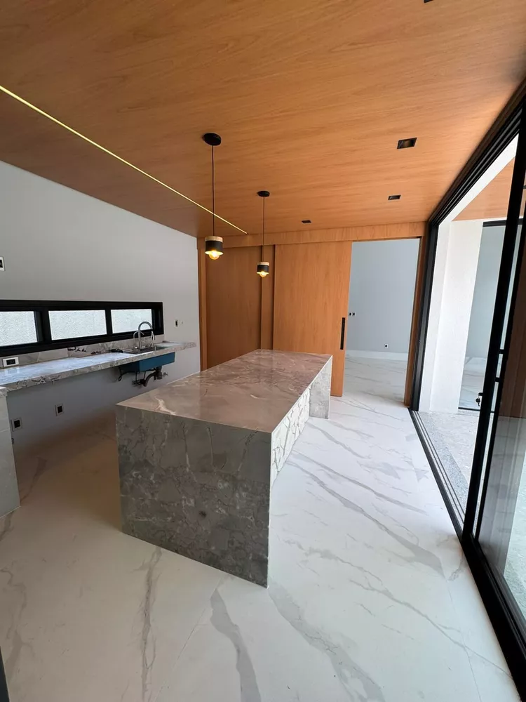 Casa, 3 quartos, 190 m² - Foto 3