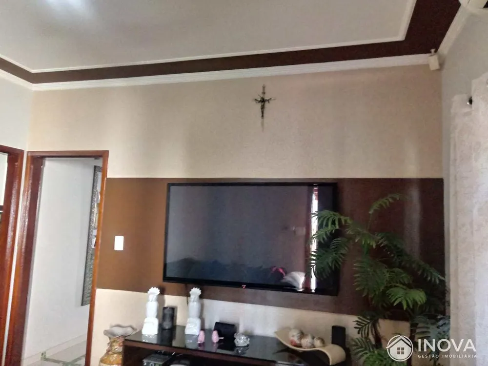 Casa, 1 quarto, 220 m² - Foto 4