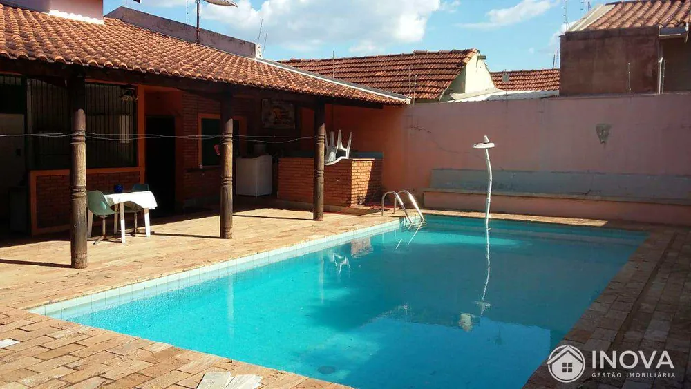 Casa, 2 quartos, 258 m² - Foto 2