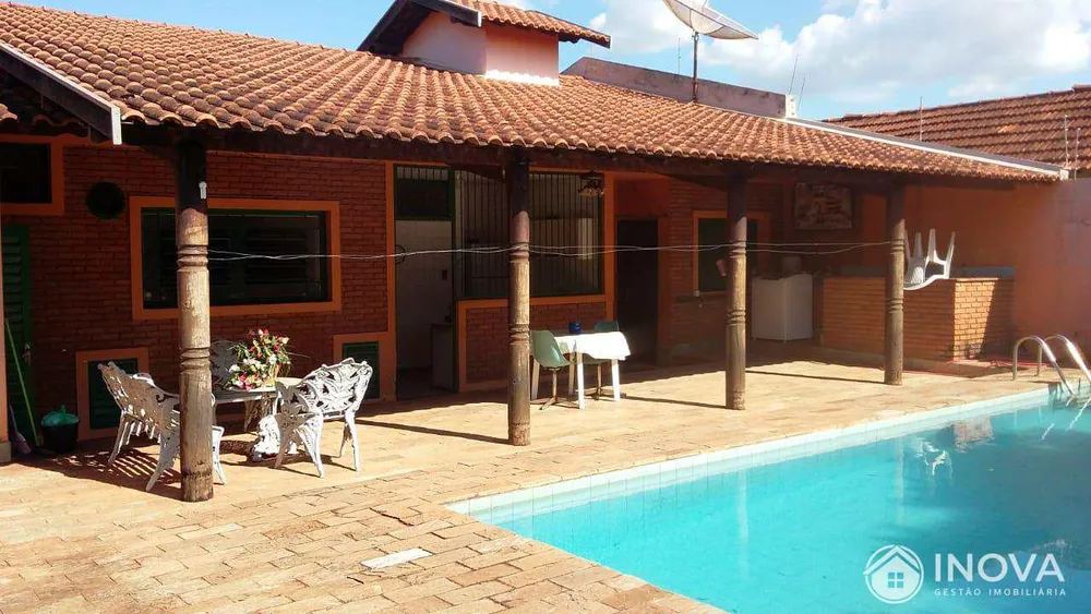 Casa, 2 quartos, 258 m² - Foto 4