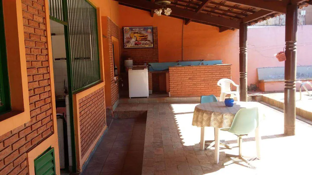 Casa, 2 quartos, 258 m² - Foto 4