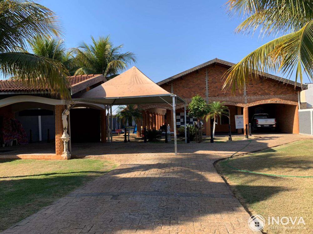 Casa, 4 quartos, 600 m² - Foto 1