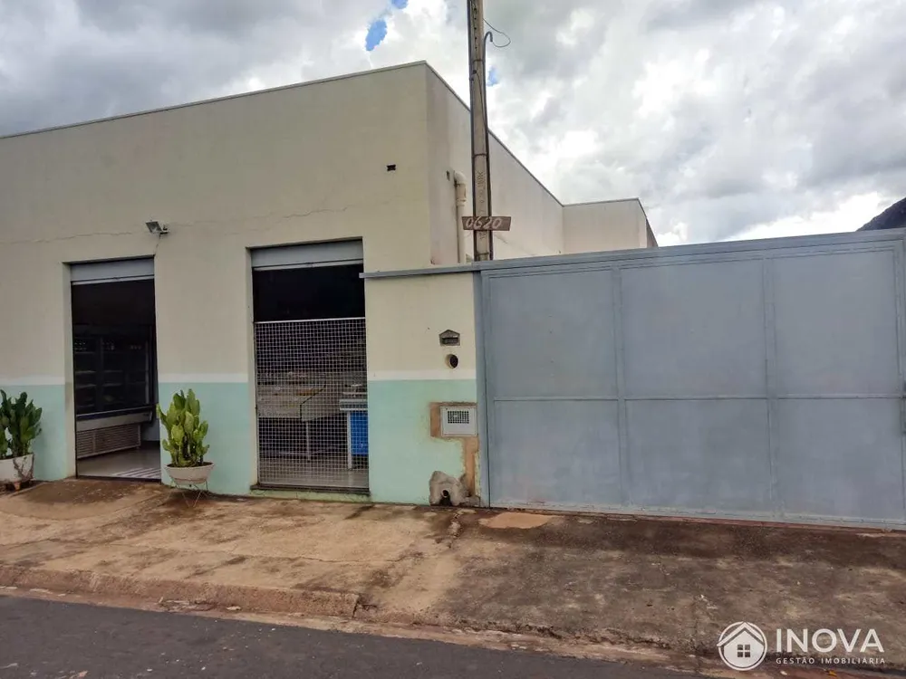 Casa, 1 quarto, 149 m² - Foto 1