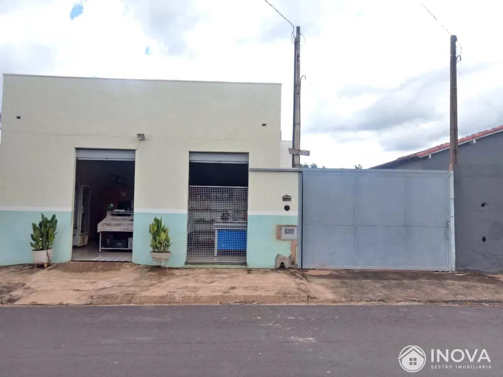 Casa, 1 quarto, 149 m² - Foto 2