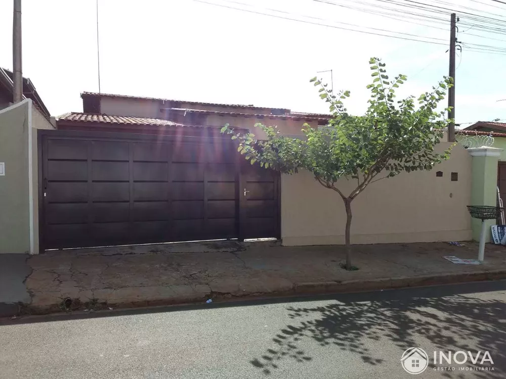 Casa, 3 quartos, 170 m² - Foto 2