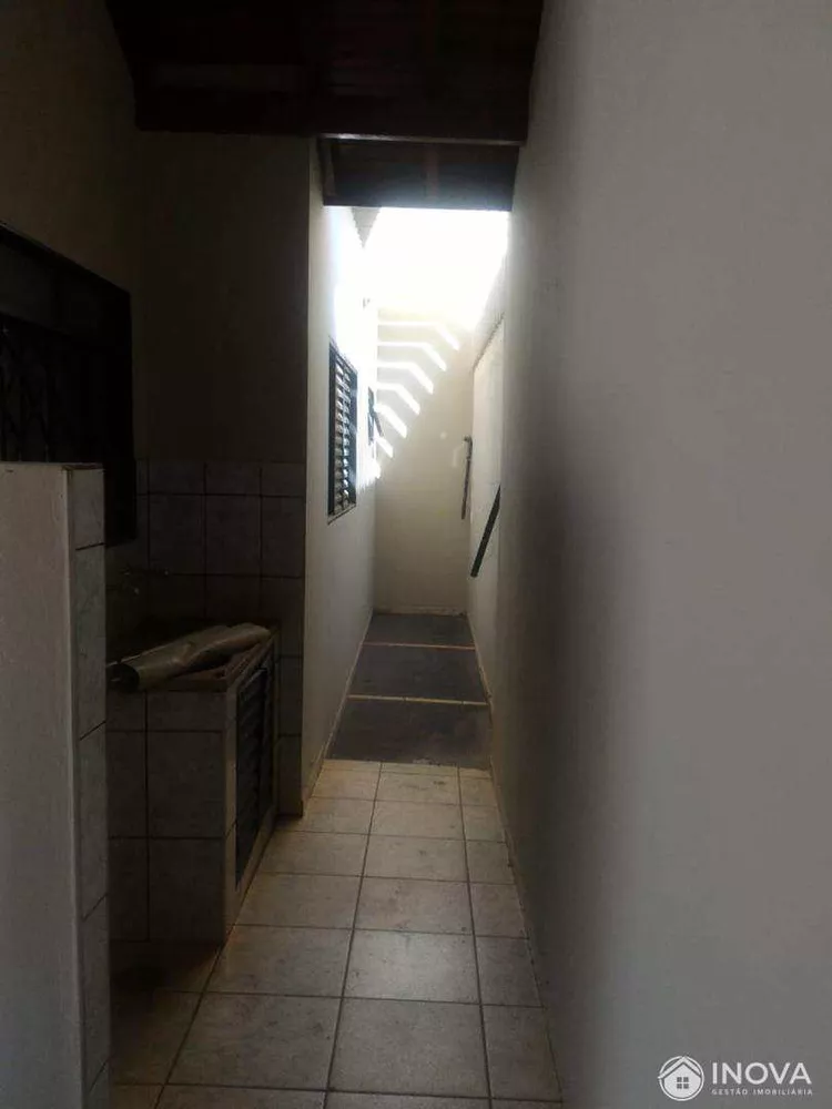 Casa à venda com 2 quartos, 179m² - Foto 15