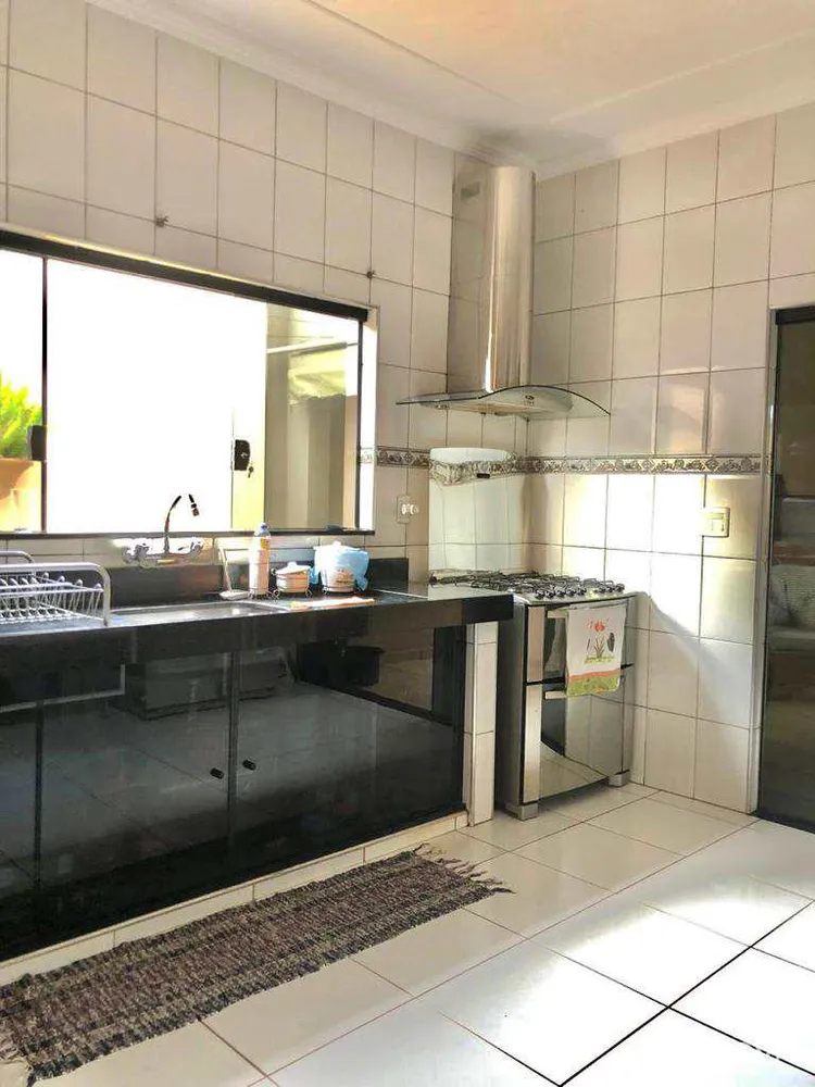 Casa, 2 quartos, 220 m² - Foto 7