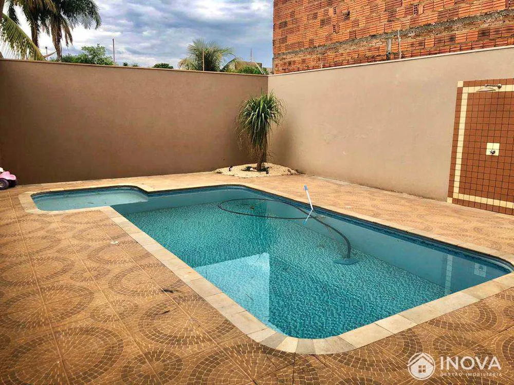Casa, 2 quartos, 220 m² - Foto 11