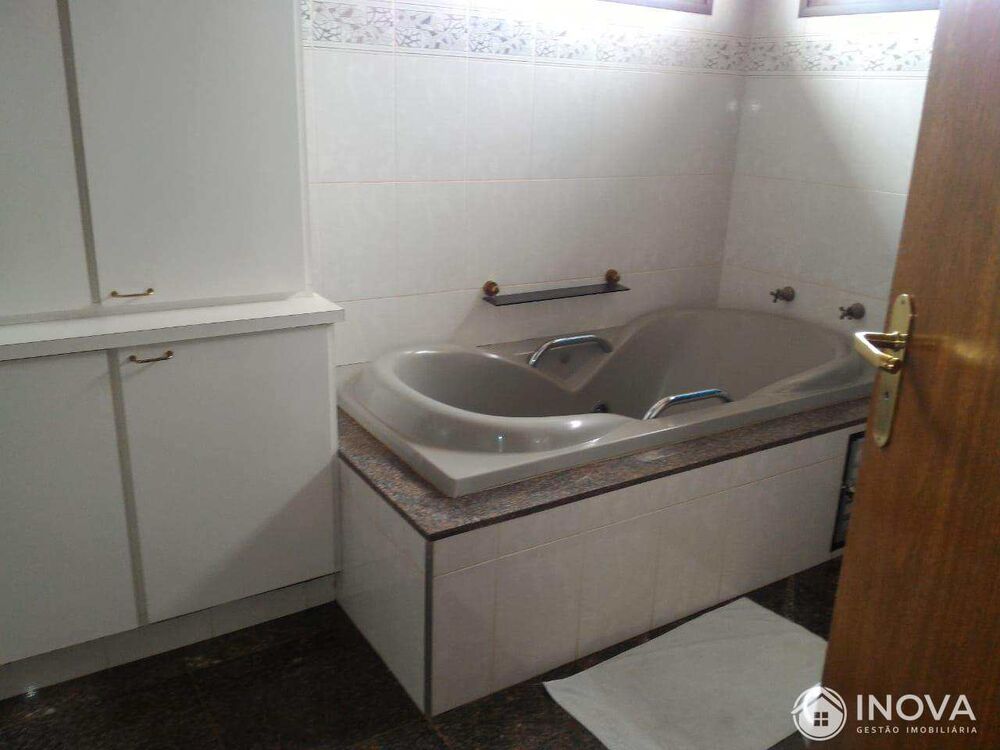 Casa, 641 m² - Foto 2